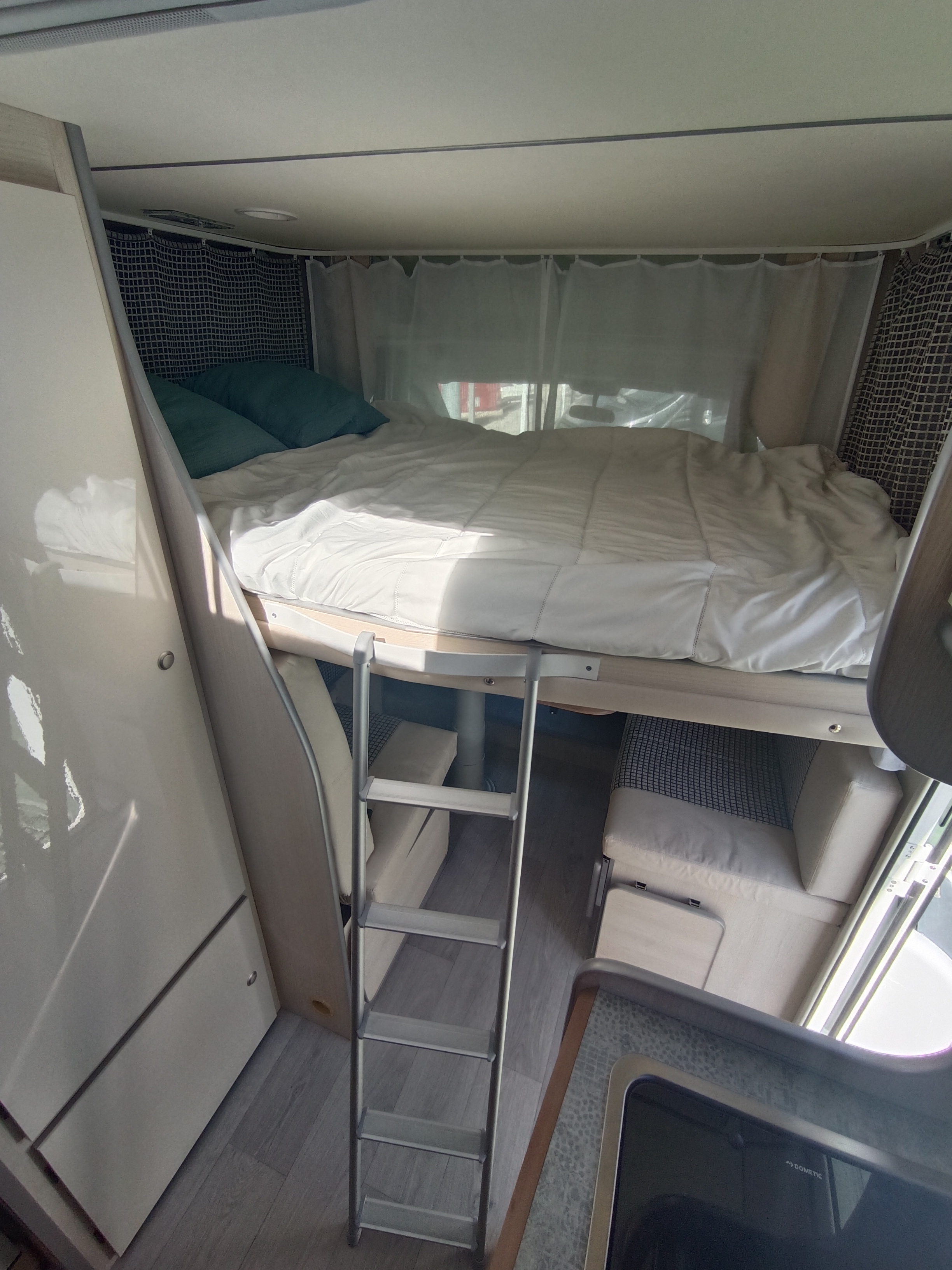 Across Compact 565 DK