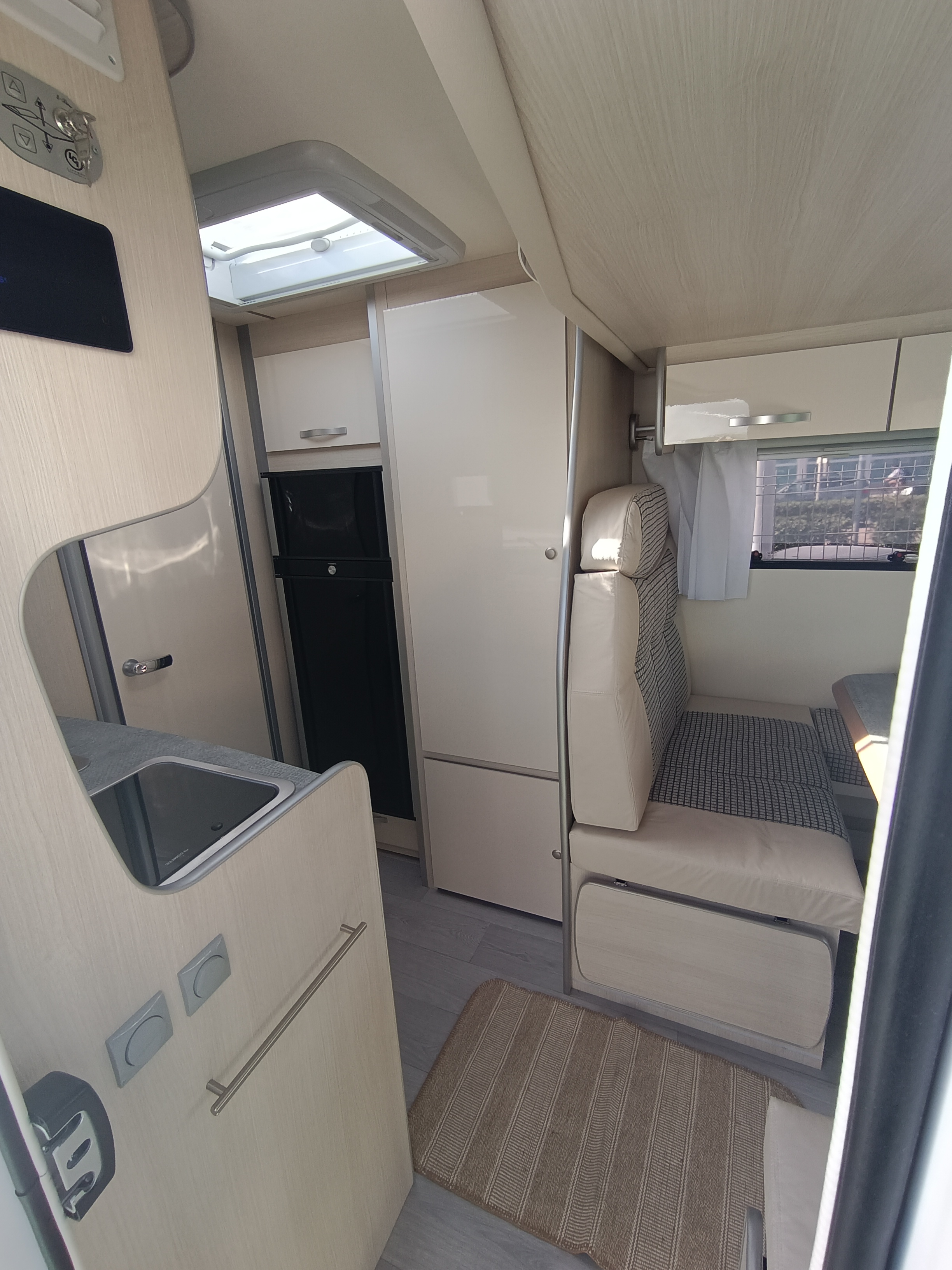 Across Compact 565 DK