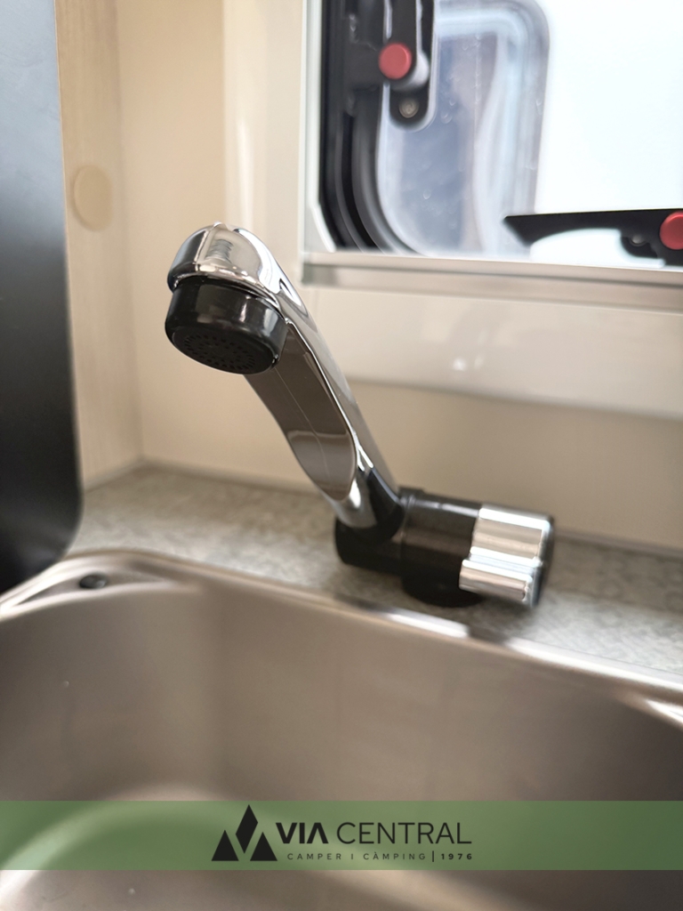 CARAVANA 331 DC PREMIUM