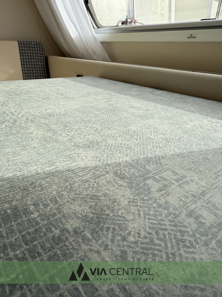 CARAVANA 331 DC PREMIUM