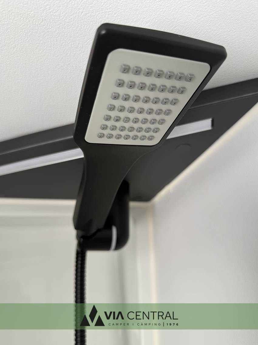 Adria Twin Supreme 640 SGX