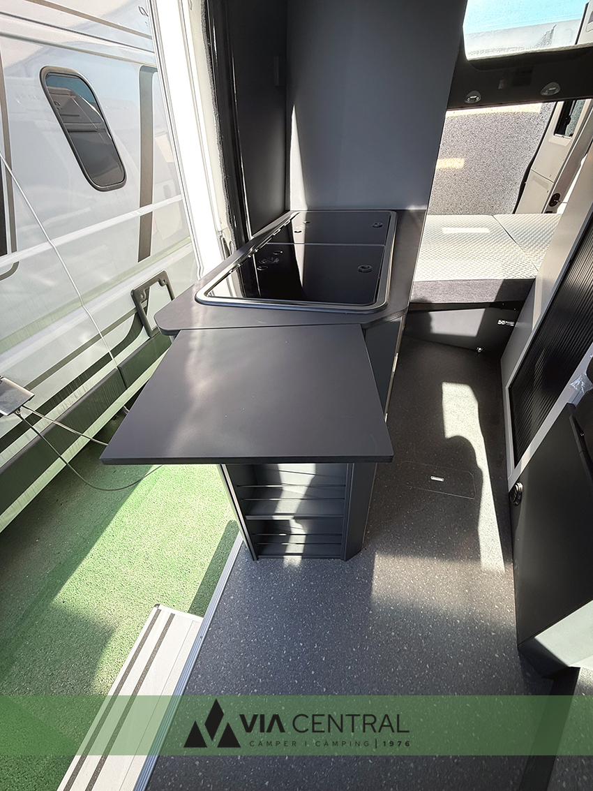 Adria  600 SPB Family panoramic