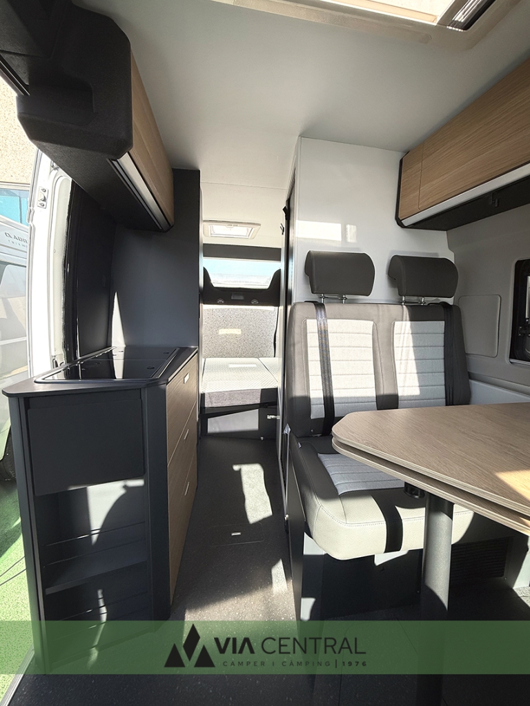 Adria Twin 600 SPB Family