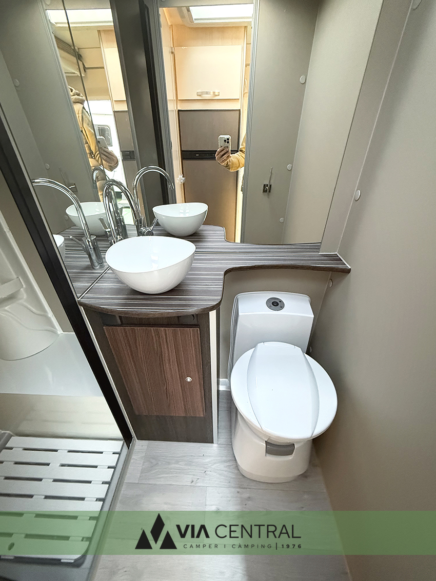 Across Compact 587 LD