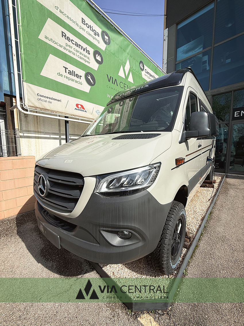 ADRIA SUPERTWIN 600 SPB VIA CENTRAL