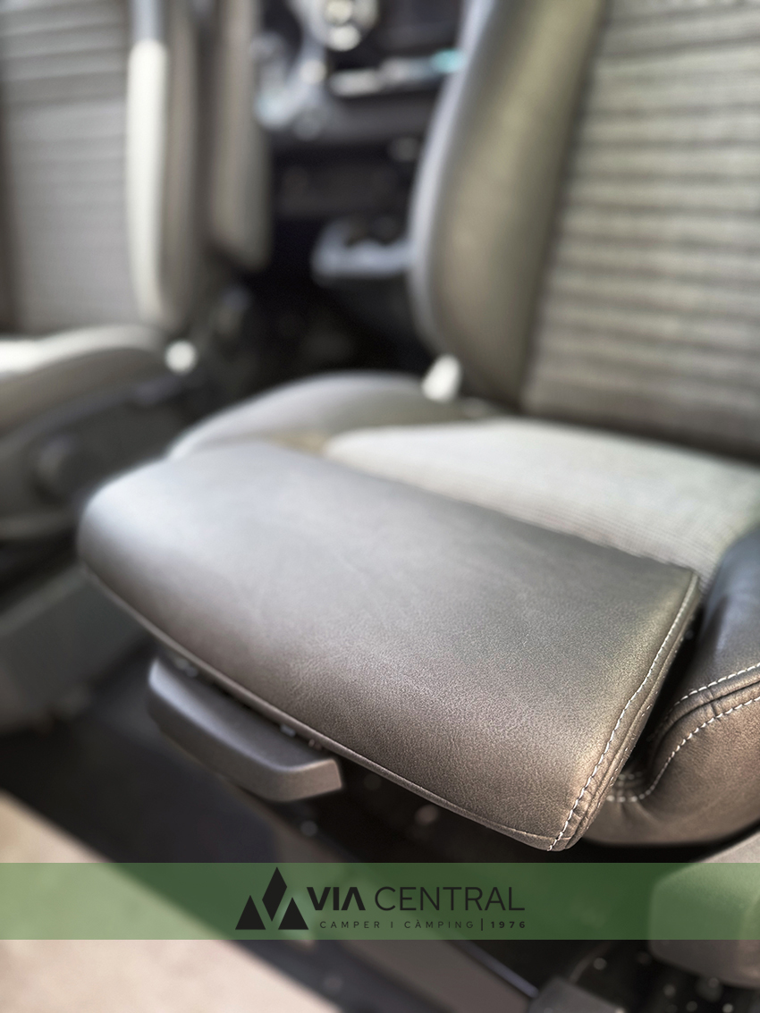 ADRIA SUPERTWIN 600 SPB VIA CENTRAL