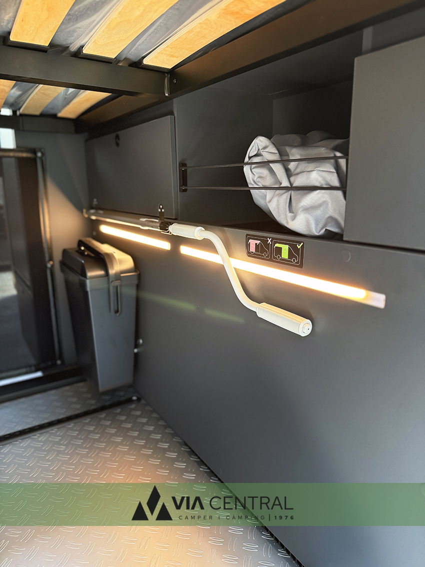 ADRIA SUPERTWIN 600 SPB VIA CENTRAL