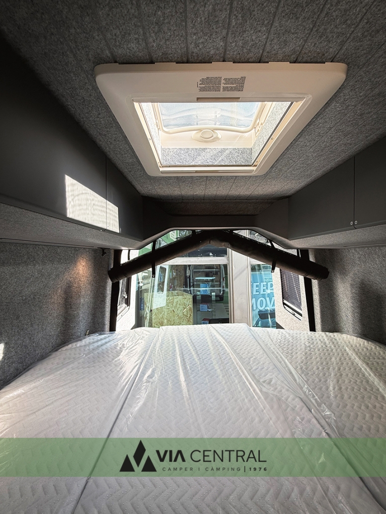 ADRIA SUPERTWIN 600 SPB VIA CENTRAL